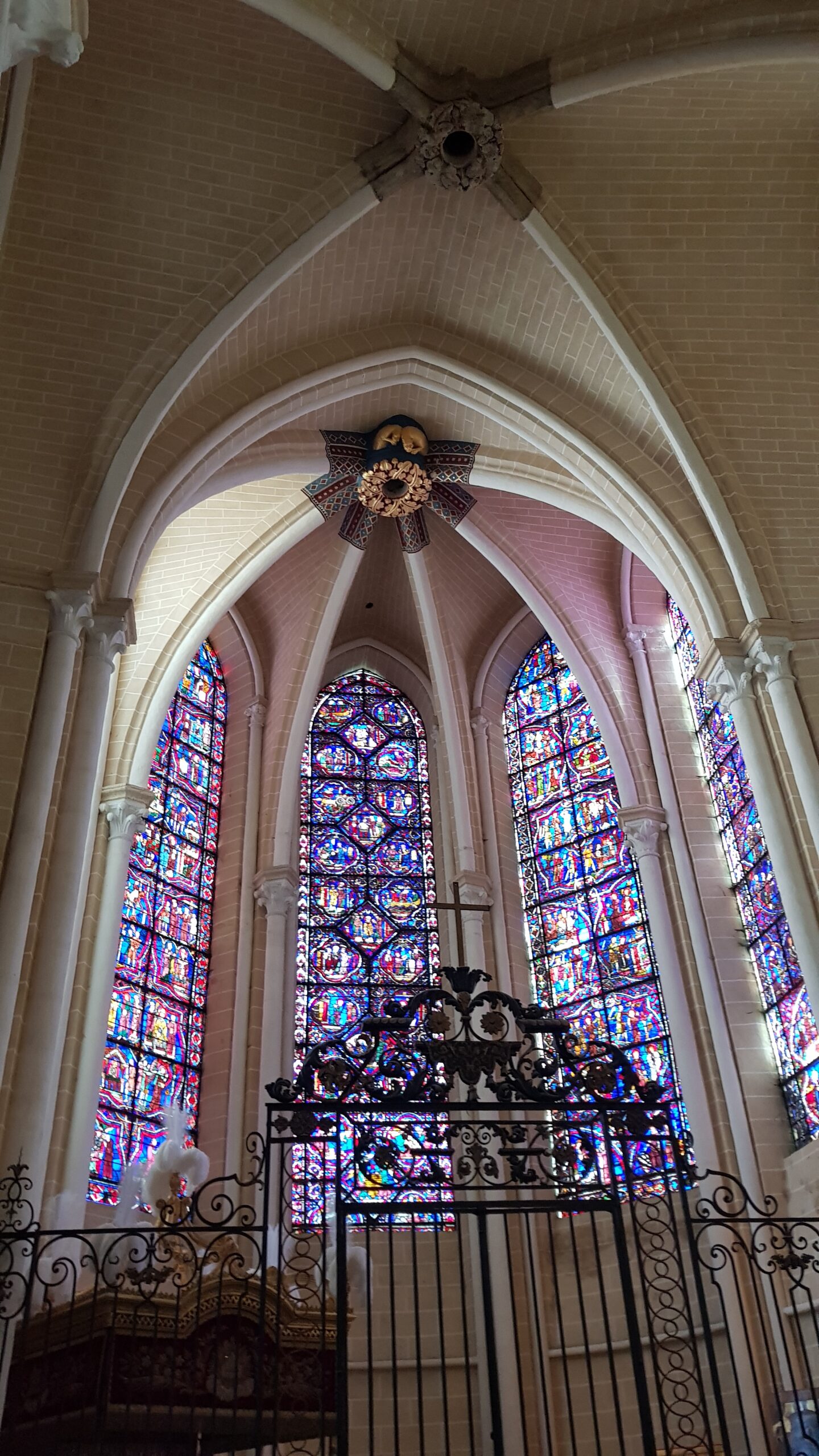 Cathédrale Notre-Dame de Chartres : Un Trésor Gothique en France